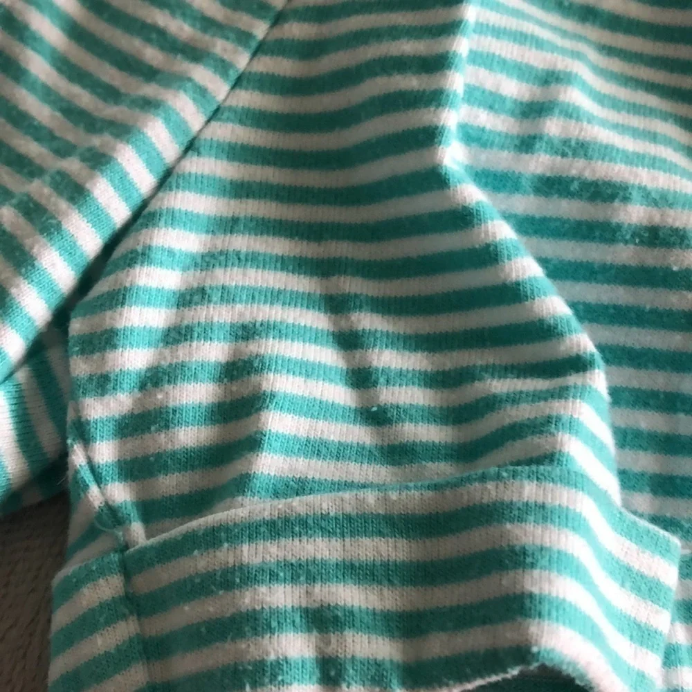 Old Navy teal & white striped Soft shorts in size 4T